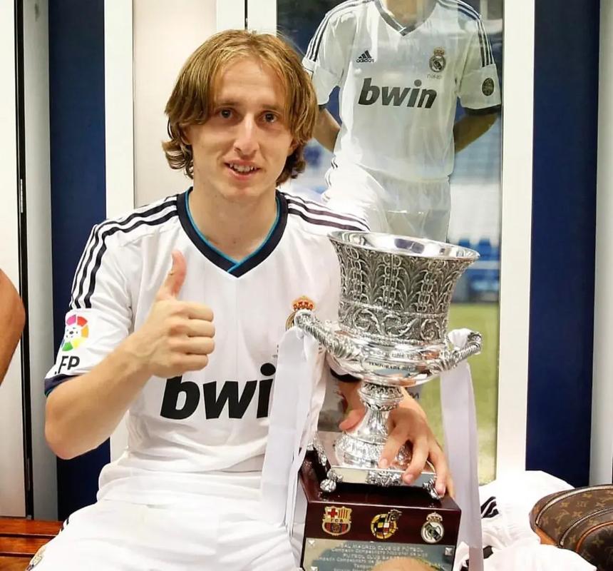 终于回暖了！林庭谦16中12狂砍30分7篮板10助攻