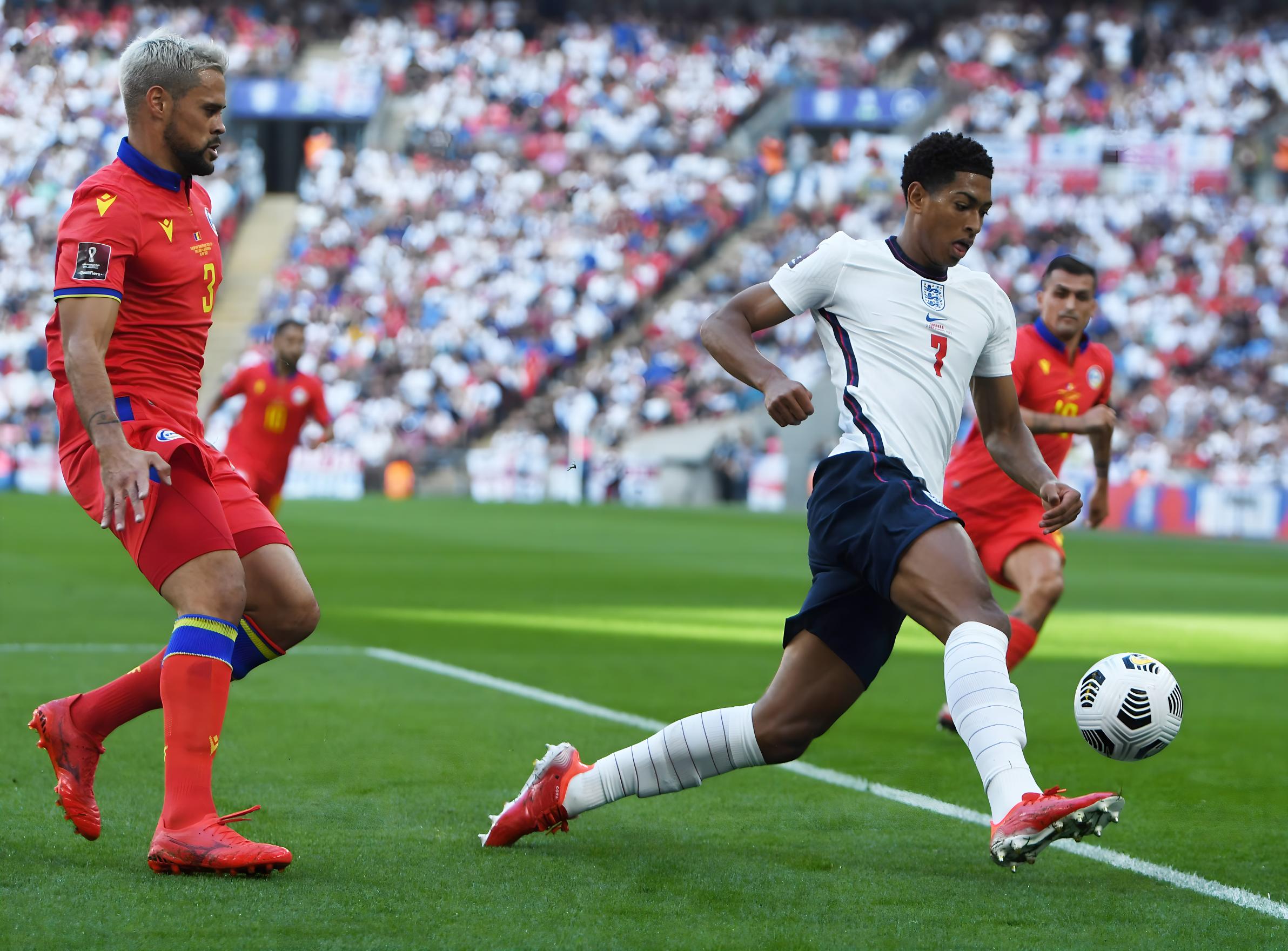 和球员之间 和球员之间