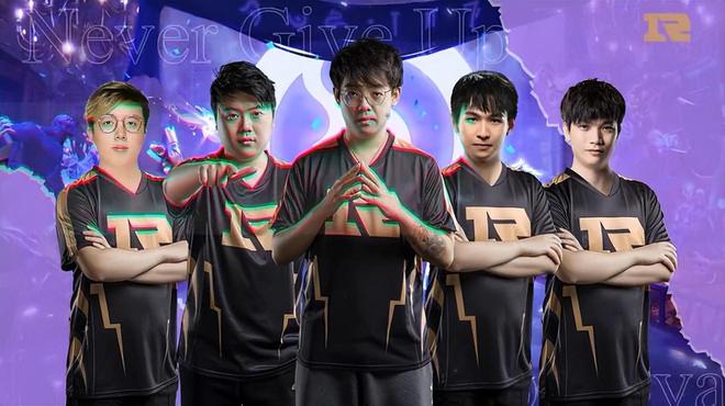 之间自由游 之间自由游